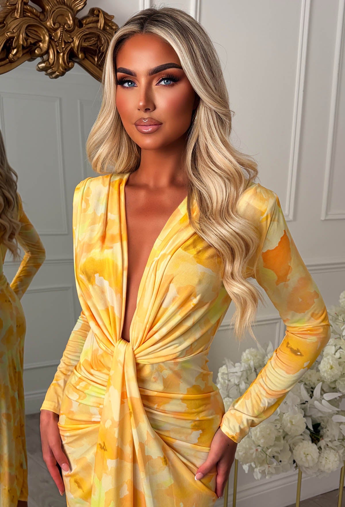 Cocktail Chic Lemon Stretch Long Sleeve Plunge Ruched Midi Dress - Image 4